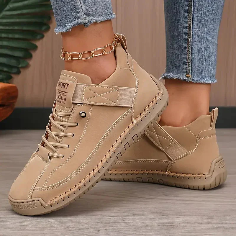 Clover™ | Lightweight Orthopaedic Sneakers — Final Edit